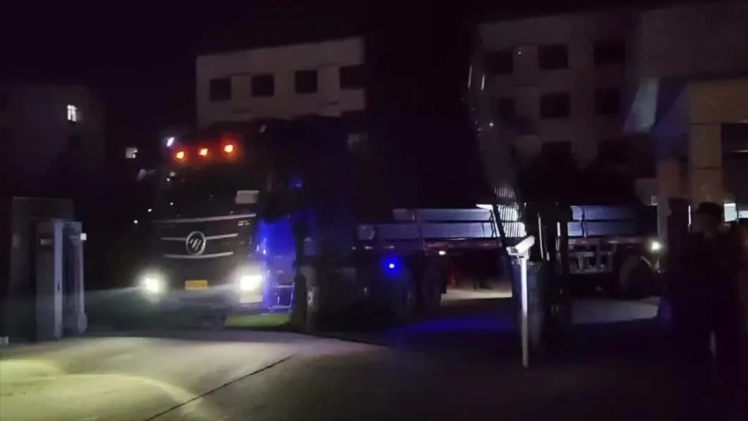 我们风雨同心，，，，抗洪保供！